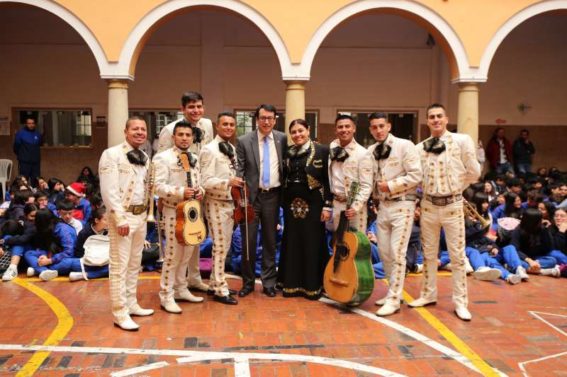 Una Celebración Llena de Gratitud